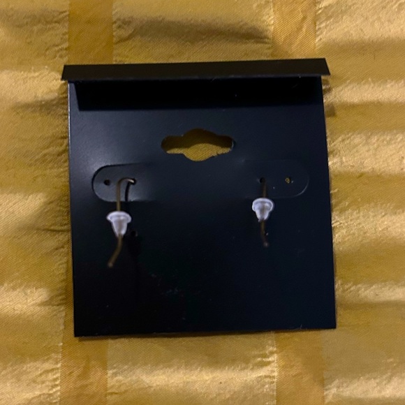 BRAND NEW Copper Colored Key Earrings - Picture 3 of 3